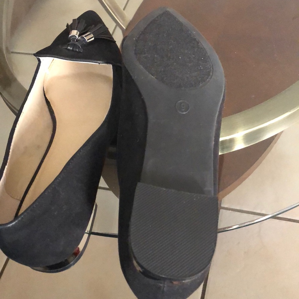 Shoes - Picture 3 of 4